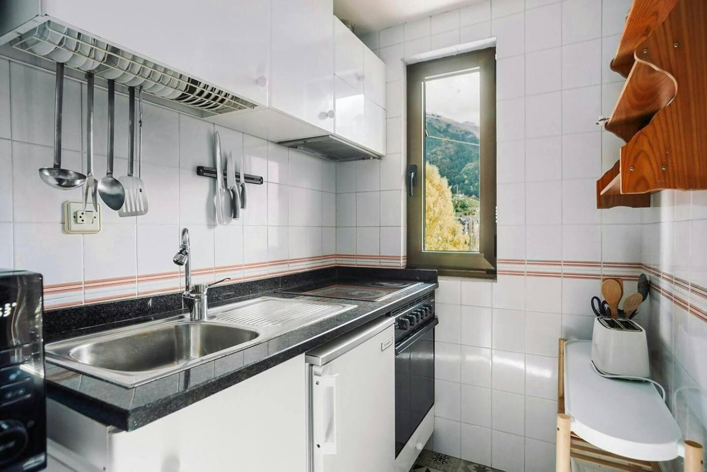 La Casita Del Arbol Apartment Sallent de Gállego Exterior foto