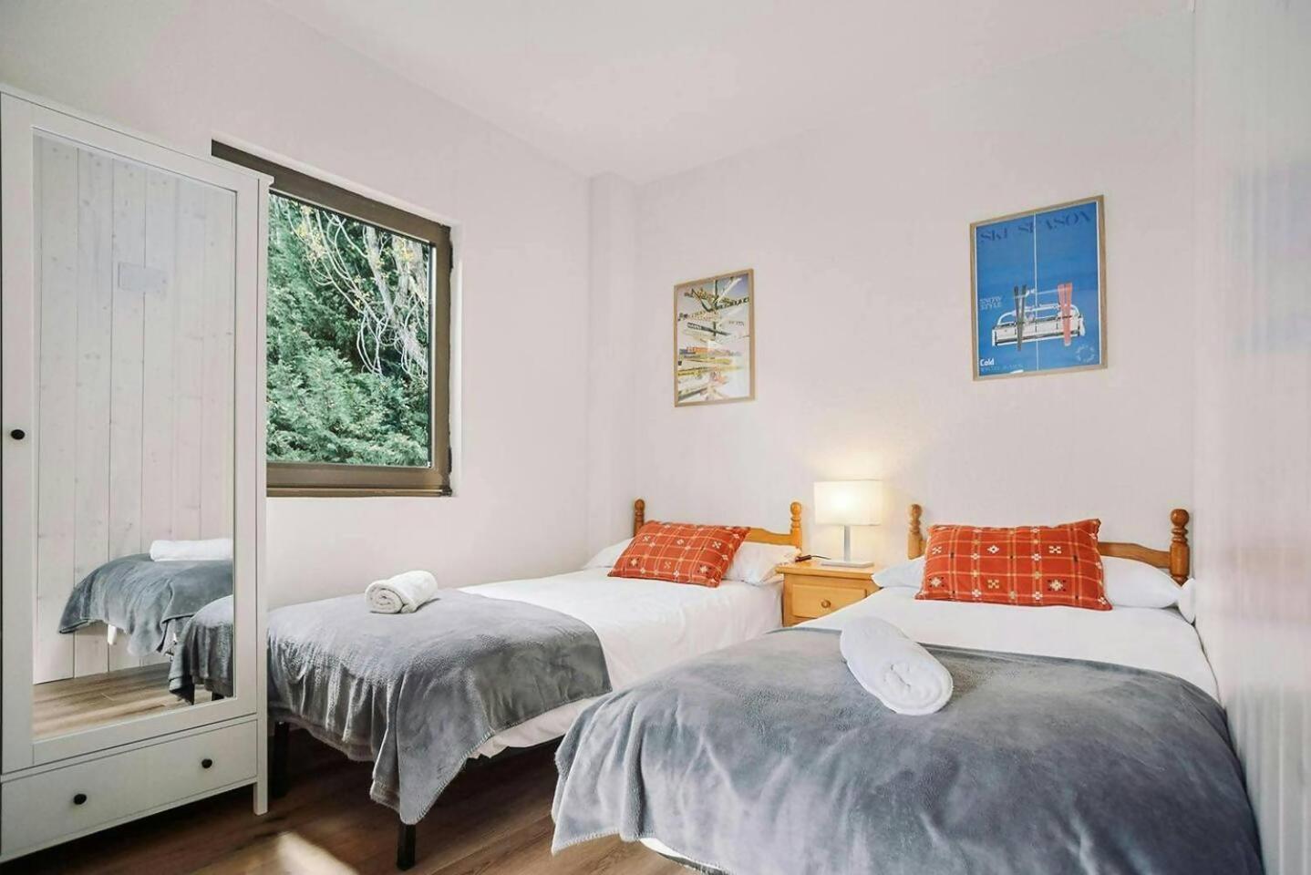 La Casita Del Arbol Apartment Sallent de Gállego Exterior foto
