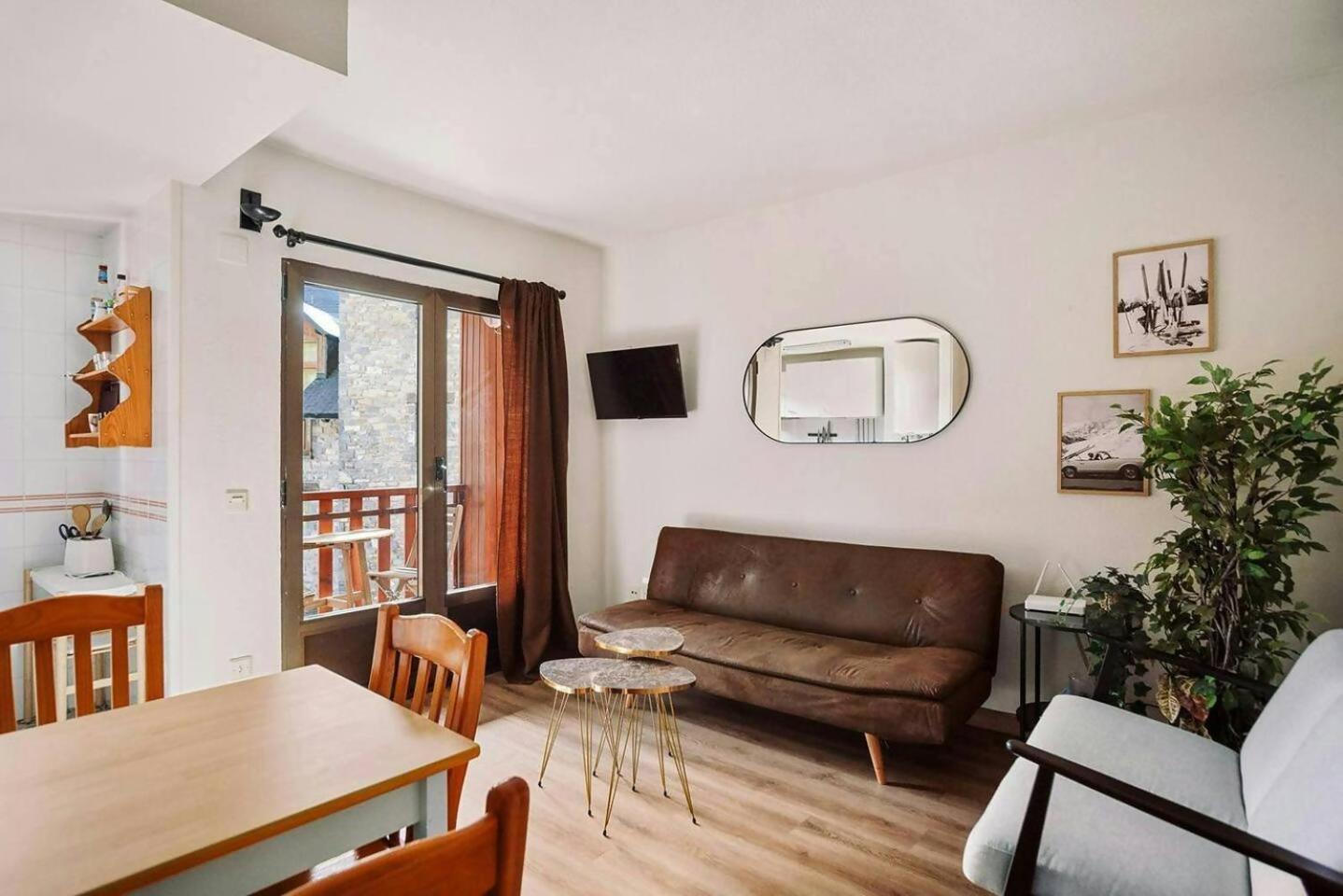 La Casita Del Arbol Apartment Sallent de Gállego Exterior foto